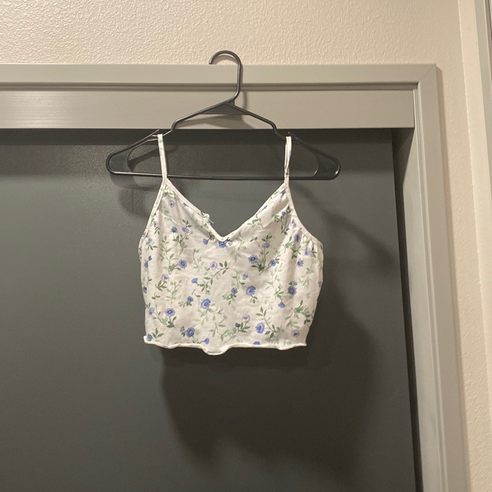 white floral cropped tank